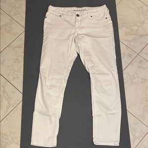 Maurices Women's Cream Skinny Jeans